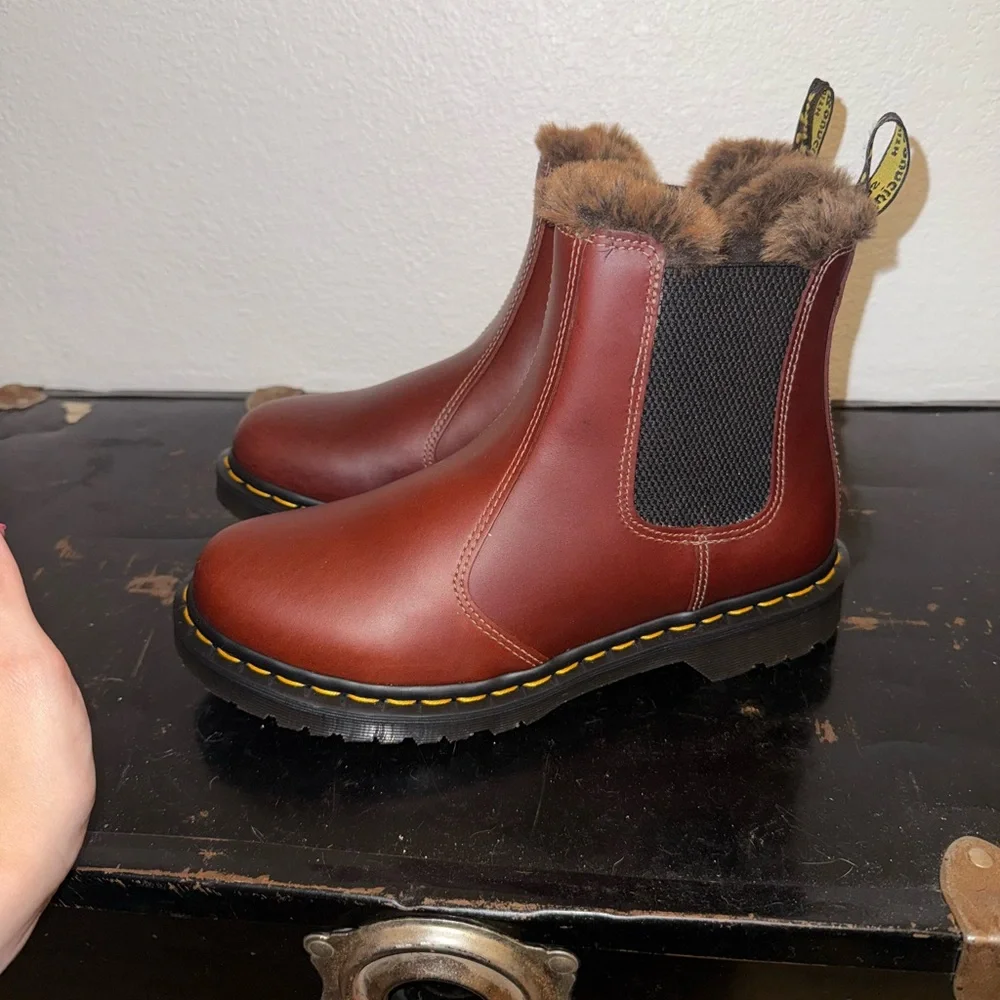 Brown Leather Fur-Lined Boots - Picture 2 of 6